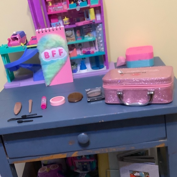 Pink Glitter Makeup kit - Picture 1 of 1